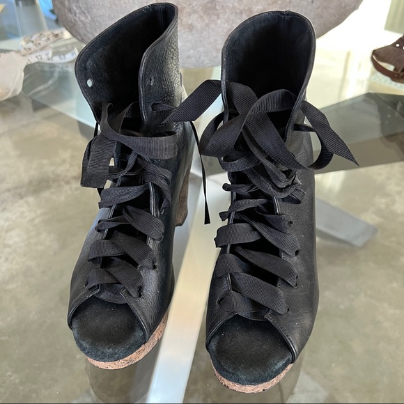 Bare Sole custom made black ankle boots with comfort foam, sz 7. - Picture 1 of 6